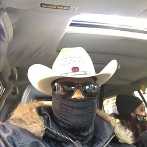 Meet your Posher, Peter